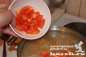Уха с помидорами и сладким перцем по-домашнему