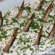sloeniy-salat-so-shprotami-ribki-v-prudu_10
