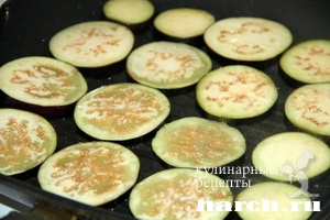 pechen zapechenaya s baklaganami i pomidorami_05