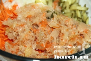 salat is govyadini s kvashenoy kapustoy slavyanskiy bazar_4