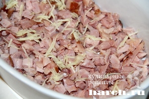 salat s kopchenoy kuricey i kalmarami yugnaya buhta_04