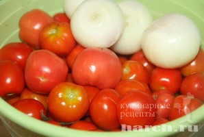 pomidory marinovanie s lukom palchiky obligesh_6