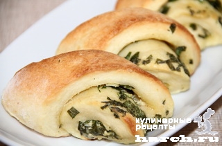 Итальянские хлебцы с зеленью и чесноком