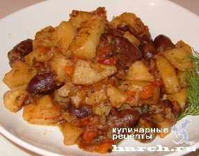 Тушеная картошка с куриными сердечками и грибами — рецепт с фото