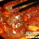 kotleti zapechenie s kartofelem i tomatami po-turecky_9