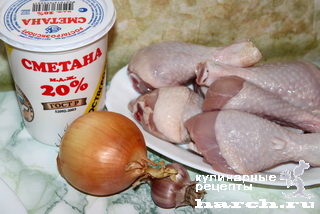 Курица в сметанно-луковом соусе "Гедлибже"