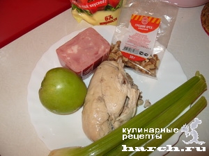 Как приготовить рецепт Салат из сельдерея с яблоком и курицей
