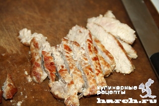 Салат из свинины со сливами "Казанова"