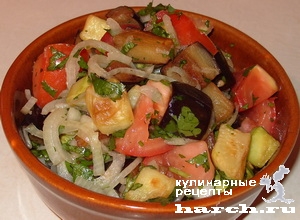 Оригинальный салат из обжаренных овощей