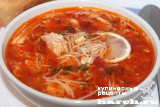 Томатный суп с курицей и вермишелью по-турецки